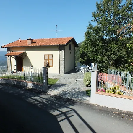 Casa de Férias Il Poggio Degli Olivi *